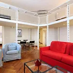 Contempora Apartments - Loft Via Saffi 12